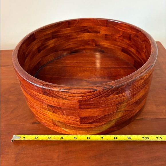 Vintage Wooden Salad Bowl Set w/ 4 Bowls & Serving Utensils - Picture 8 of 13